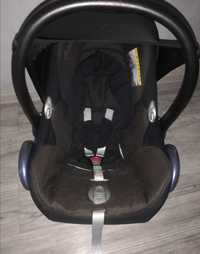 Fotelik Maxi Cosi Cabrio fix 0-13 kg