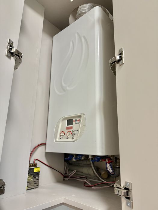 Продаж 2 кімнатної квартири в елітному районі вул. Кардинала Гузара