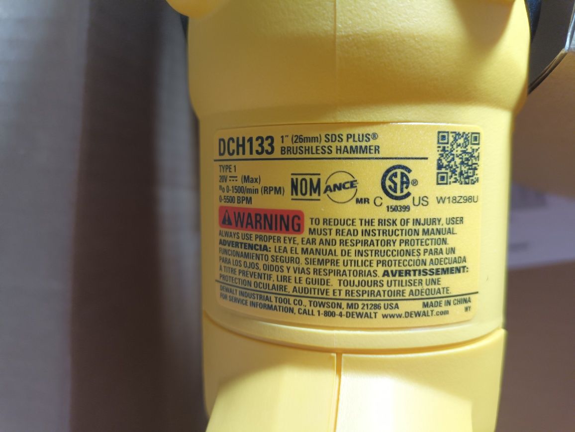 DeWalt DCH133 акумуляторний безщітковий перфоратор