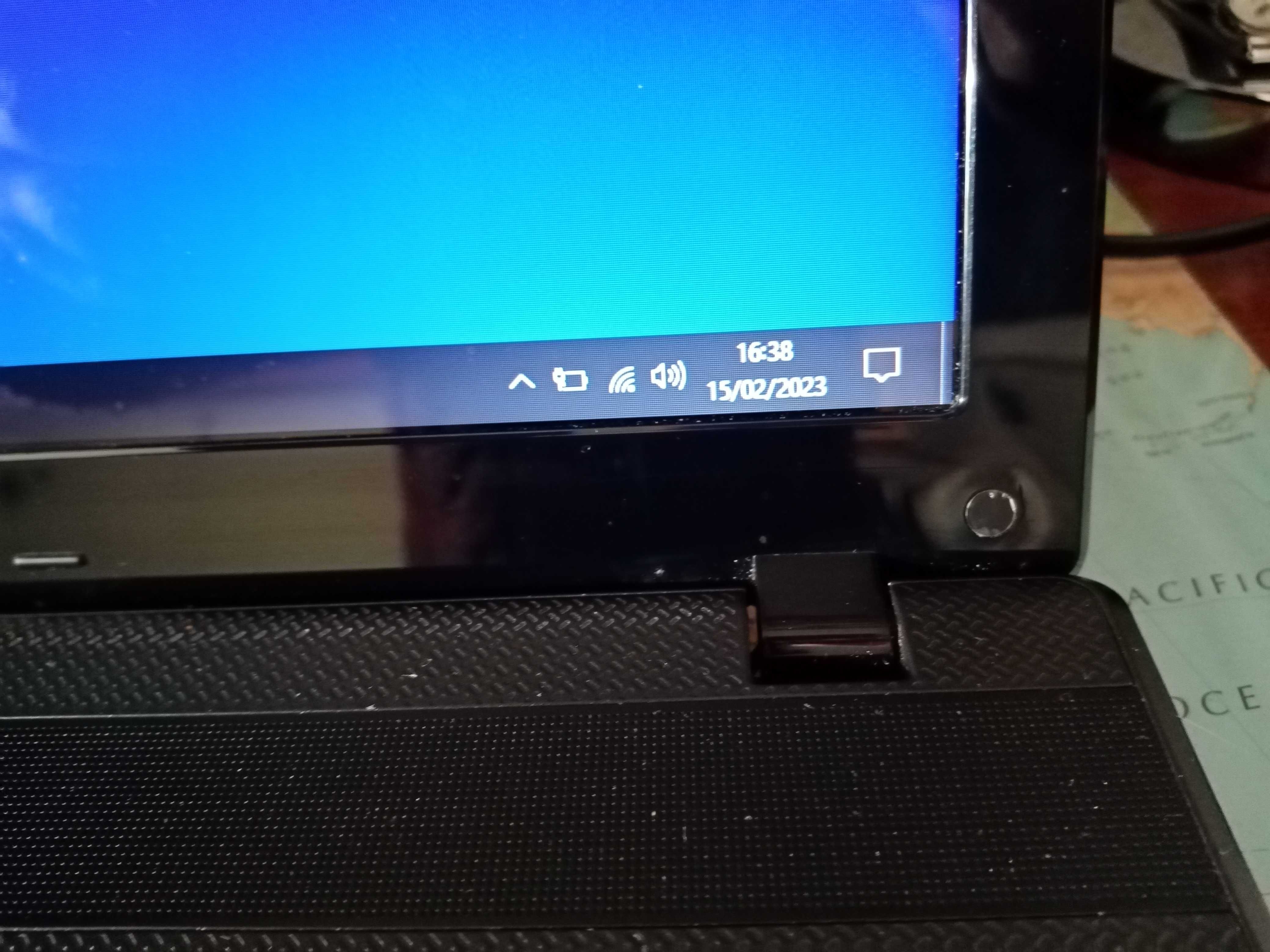 Computador ACER impecável com Estojo HP