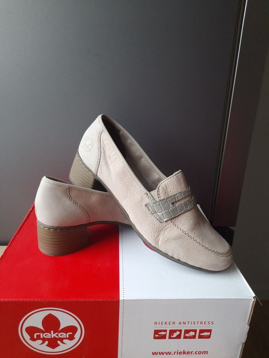 Buty damskie wiosenne beżowe, mały obcas, 39