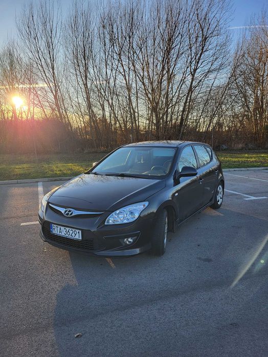 HYUNDAI i30 1.4 Benzyna + LPG - 80kW - rok 2011