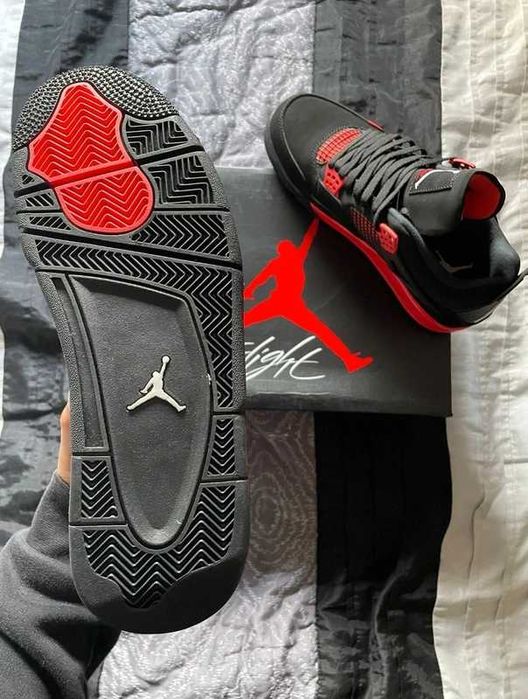 Buty meskie Mokasyny  Jordan_4_Retro_Red_Thunder_R.41