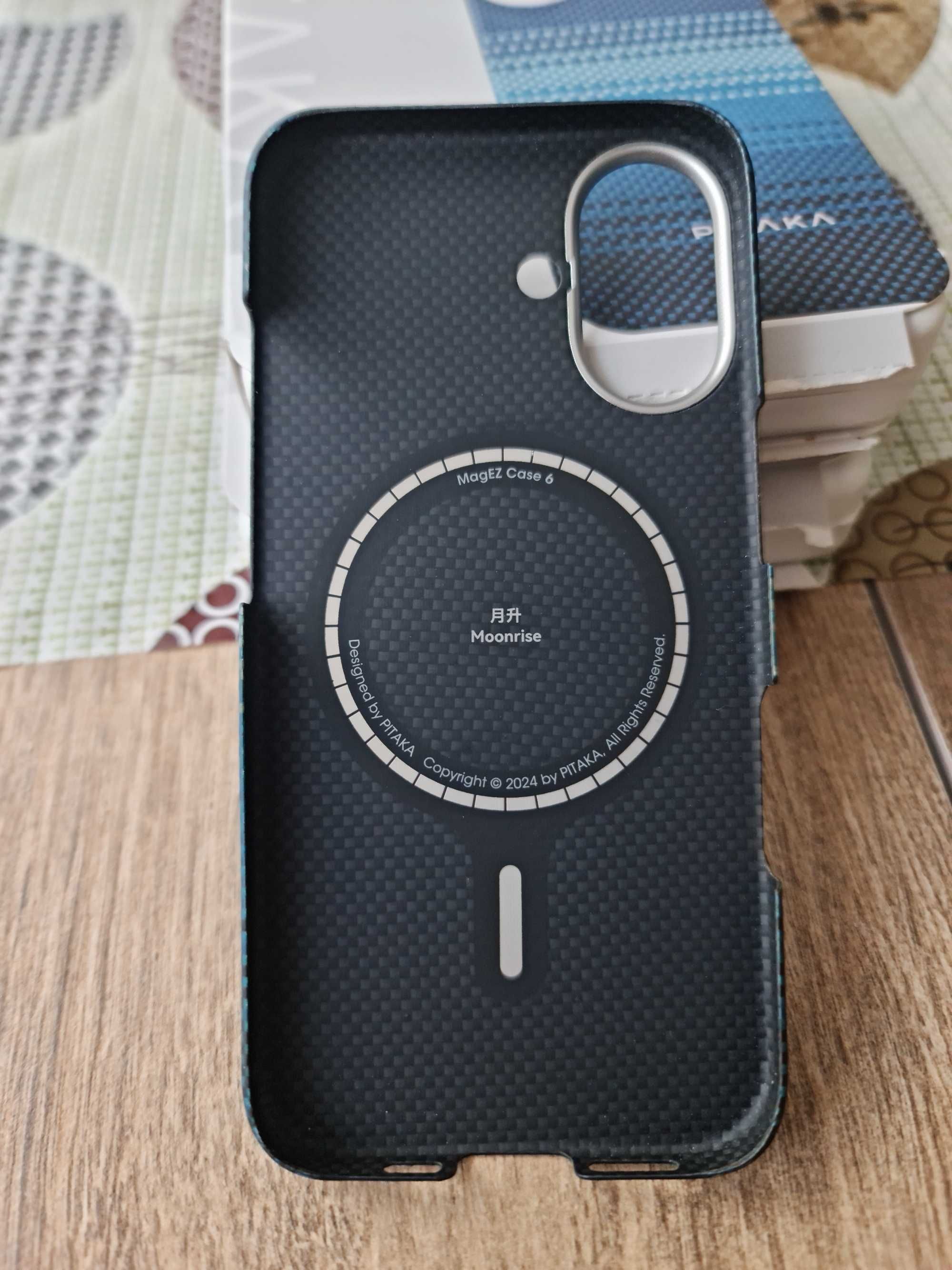 Etui pitaka Iphone 16