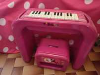 Piano com mesa e banco Barbie