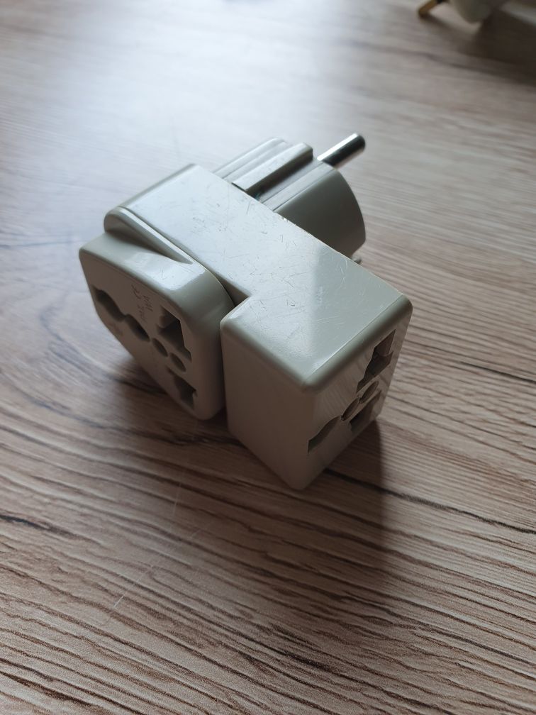 4x Adapter sieciowy przejściówka angielska