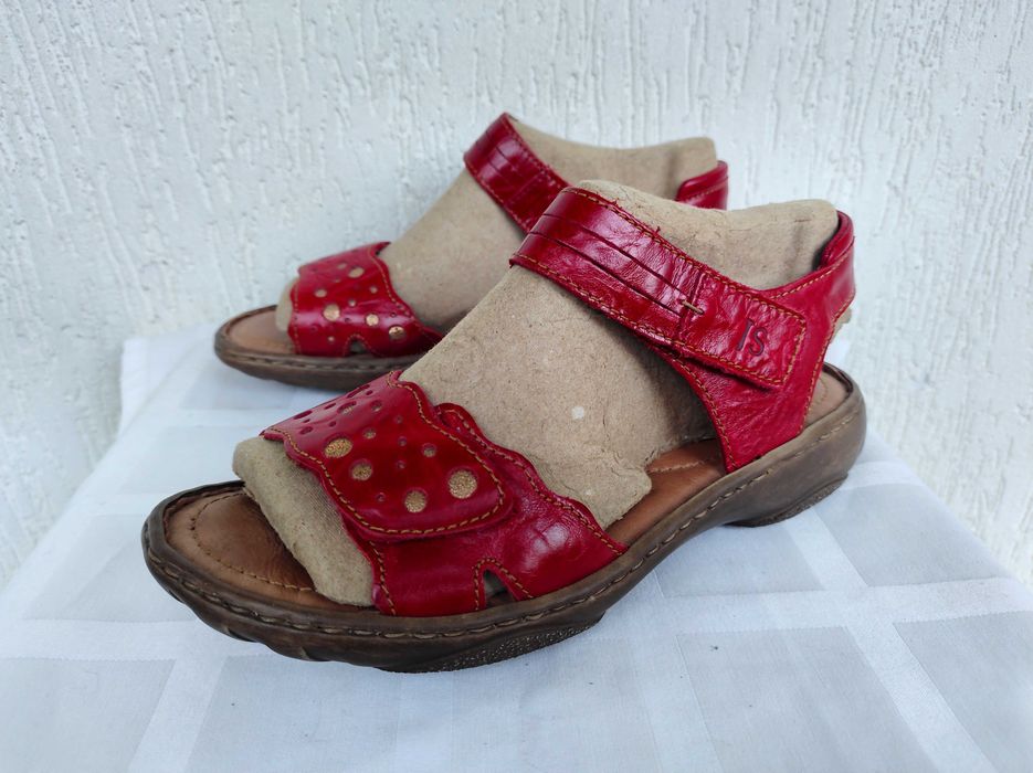 Брендовие,кожанние босоножки Josef Seibel р.38