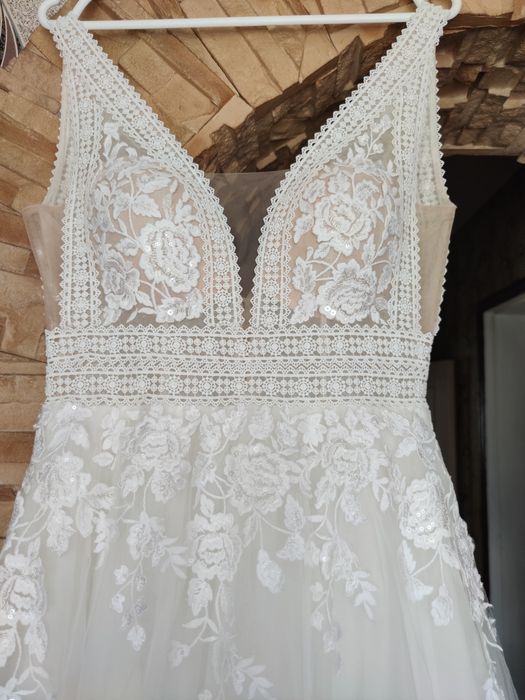 Весільна сукня продам