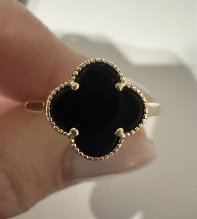 Золотое кольцо клевер