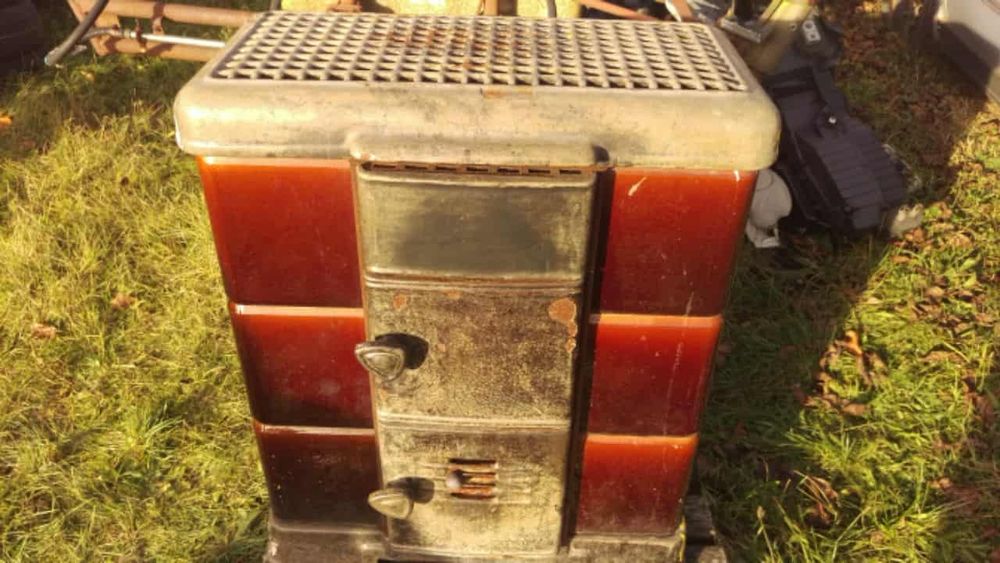 sprzedam piec kaflowy