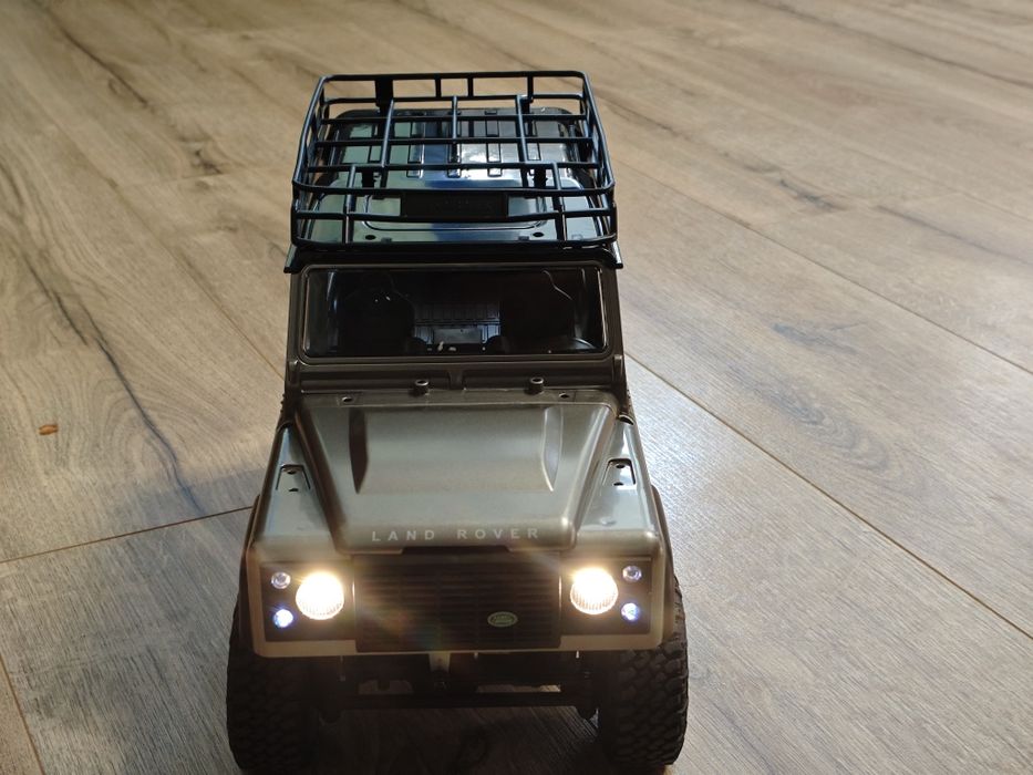 Машинка на радіокеруванні MN-99s Джип Дефендер Land Rover