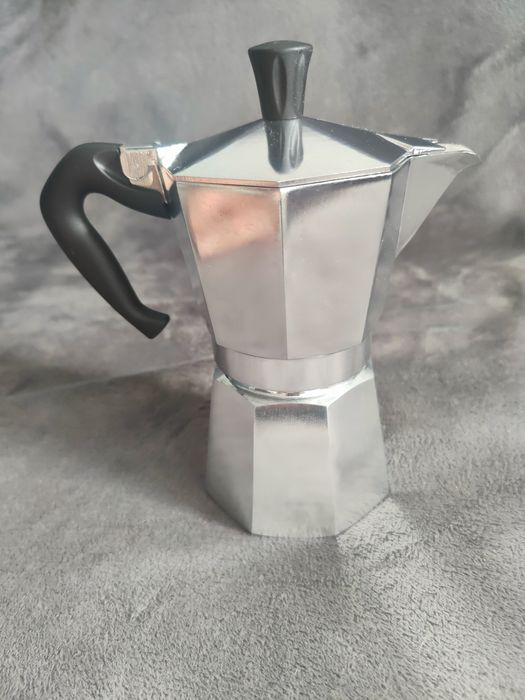 Outlet Kawiarka Moka Express 6tz 270ml Bialetti