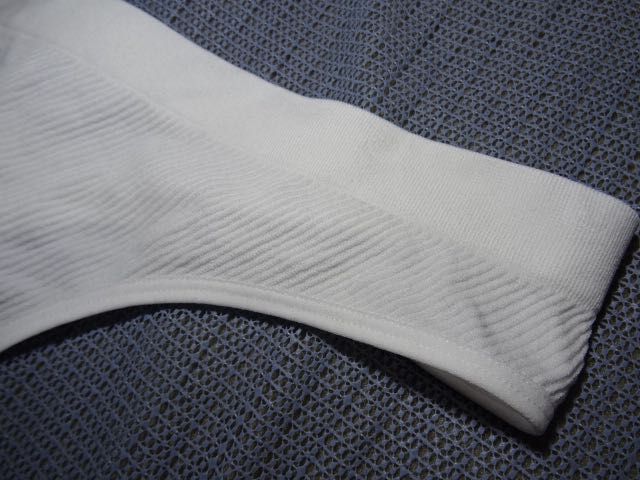 Primark prążkowane białe stringi XL