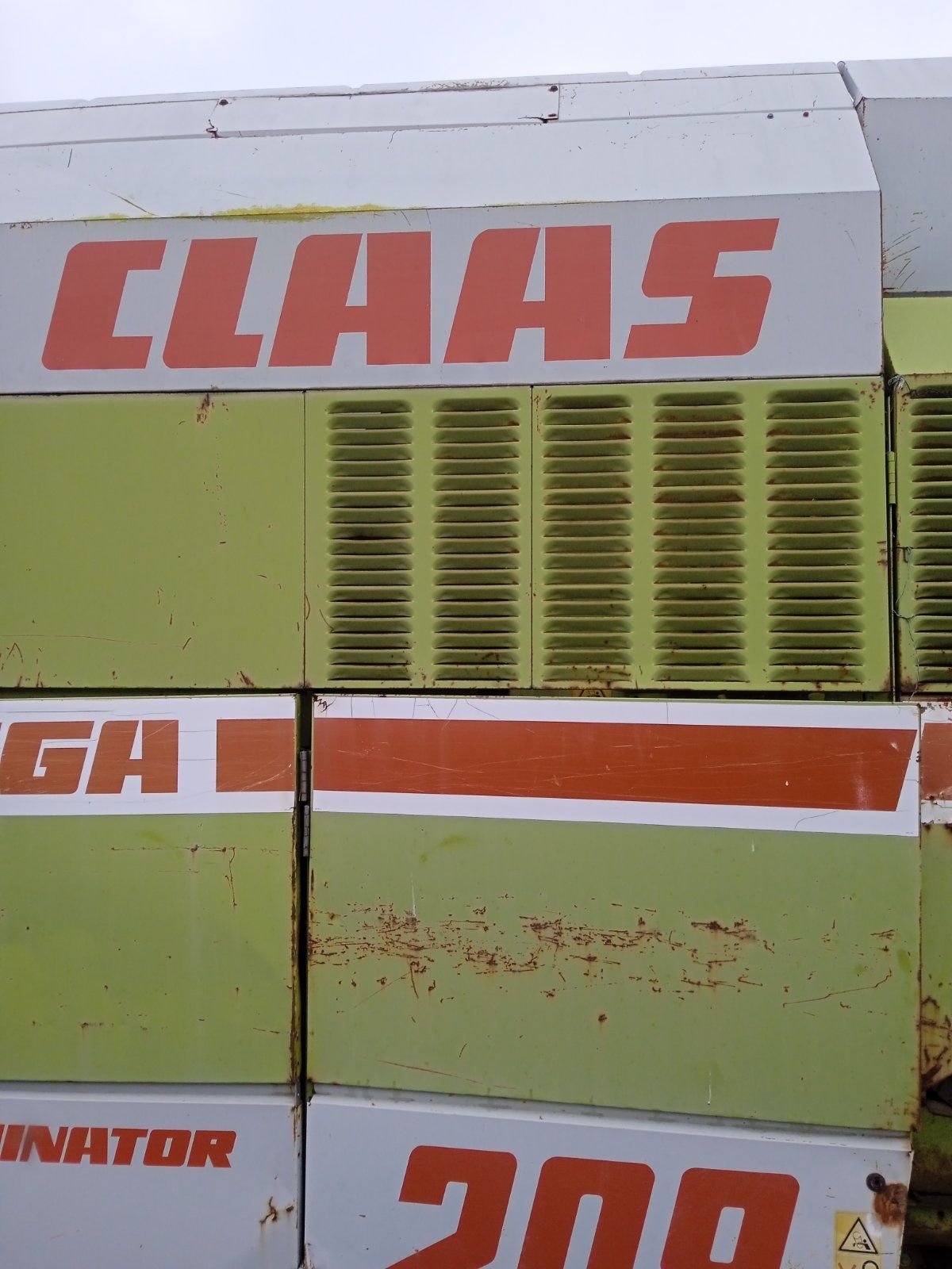 Комбайн CLAAS Mega 208, в комплекті з жаткою 1995p