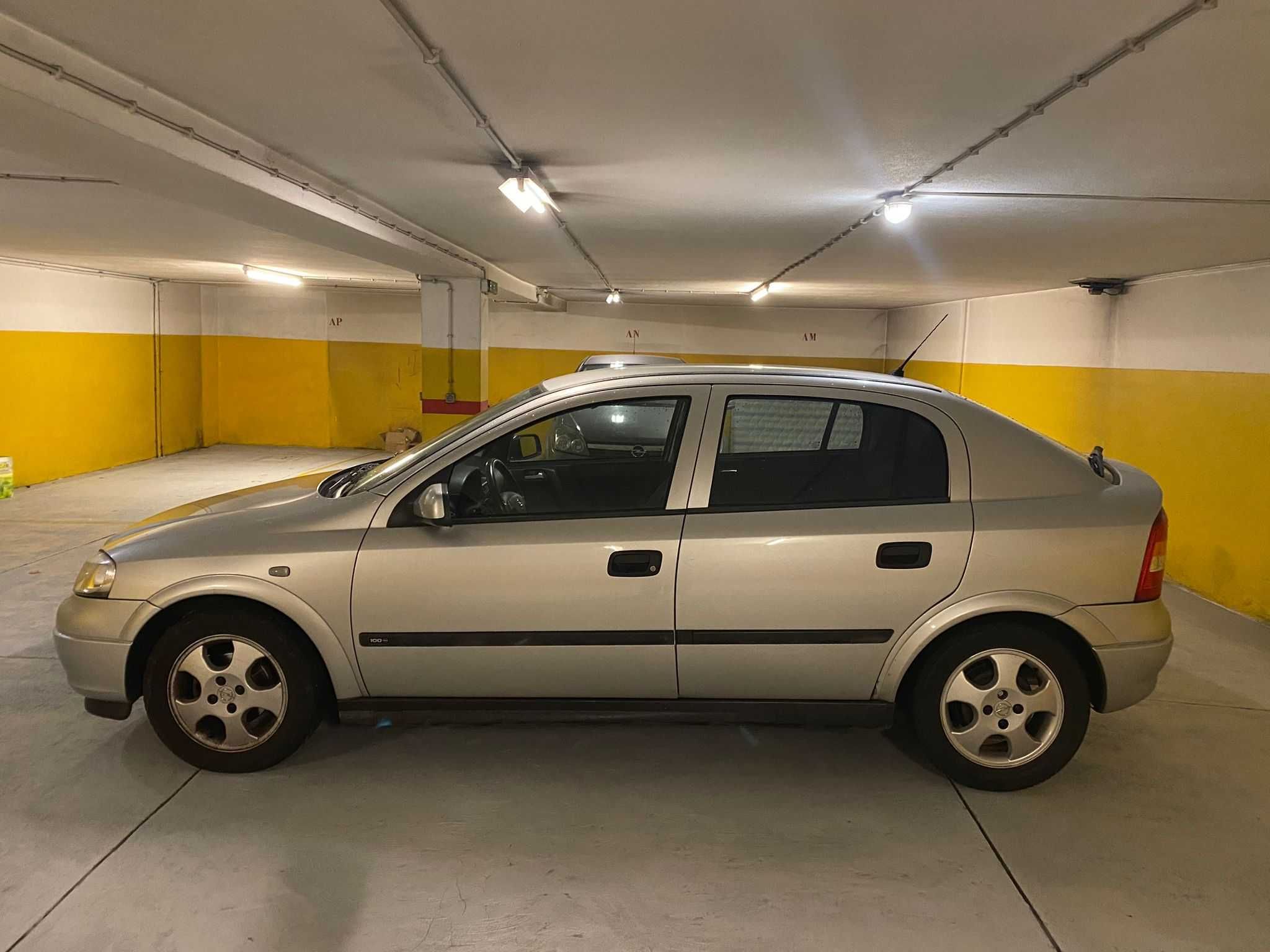 Opel Astra 99 bem estimado