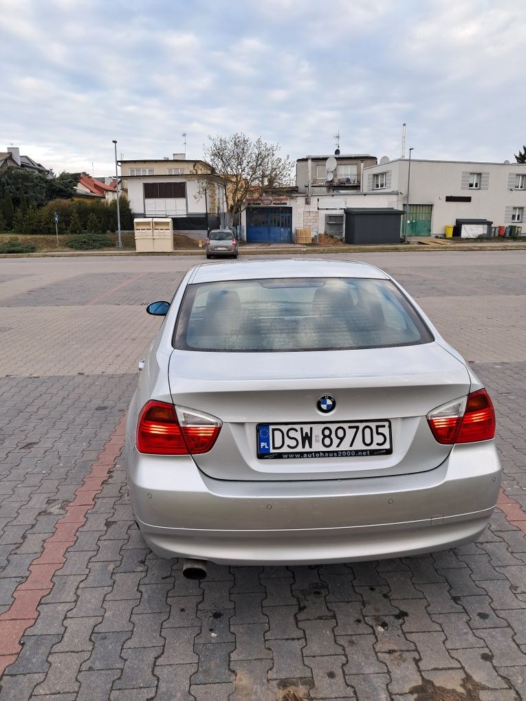 BMW 2,0 benzyna w sedanie ,E90