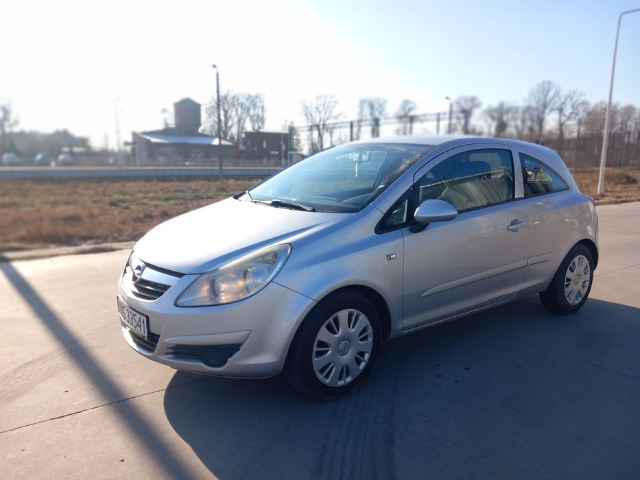 Opel Corsa D 2007 rok 1,3