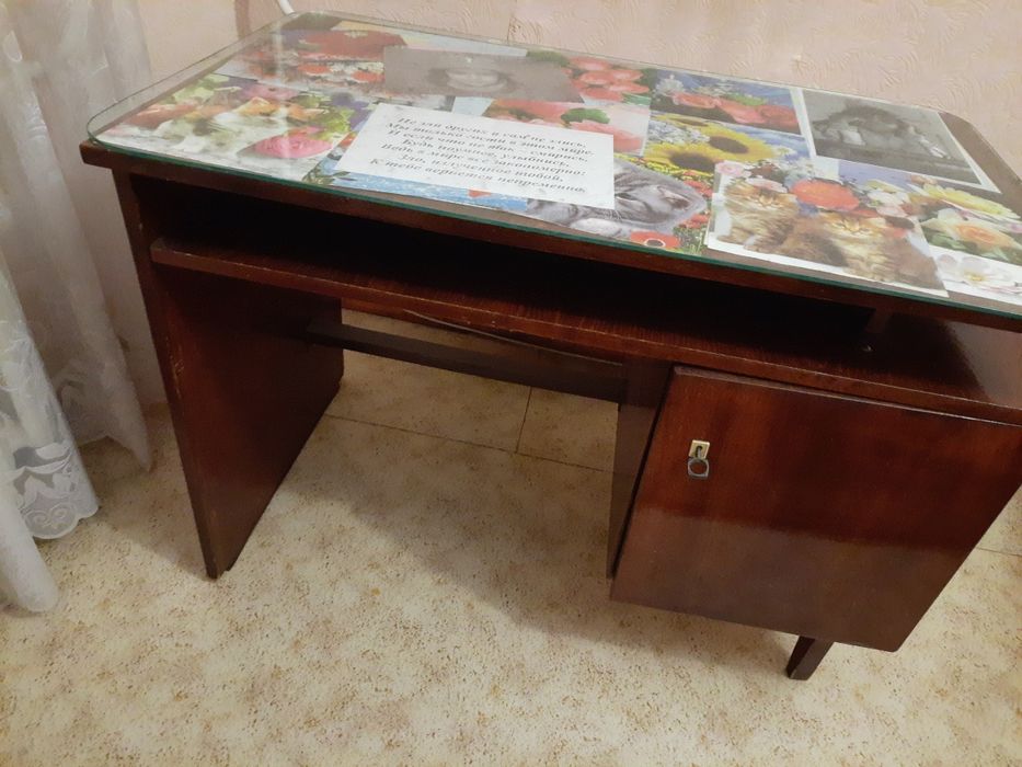 продается письменный стол