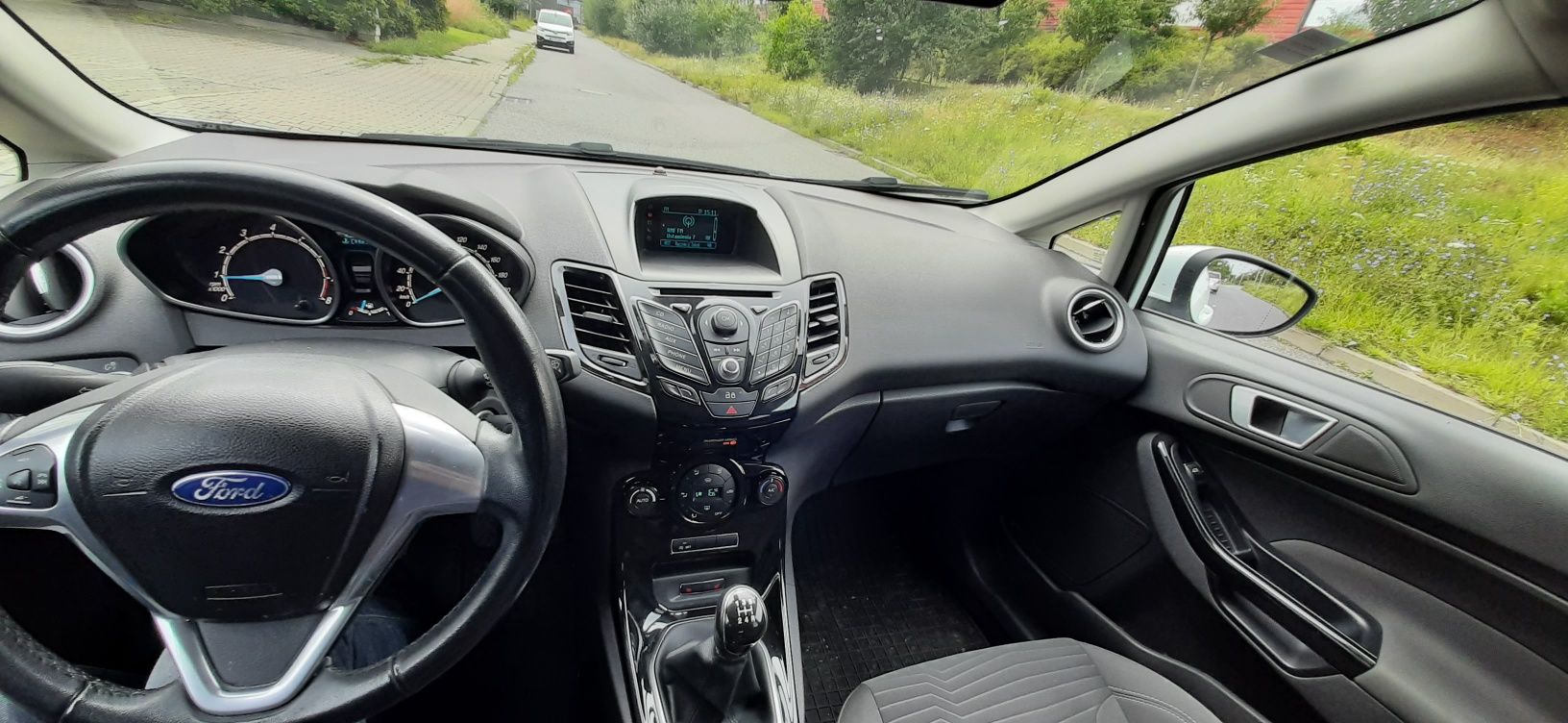 Ford fiesta 1.0 125 KM bogata wersja  titanium