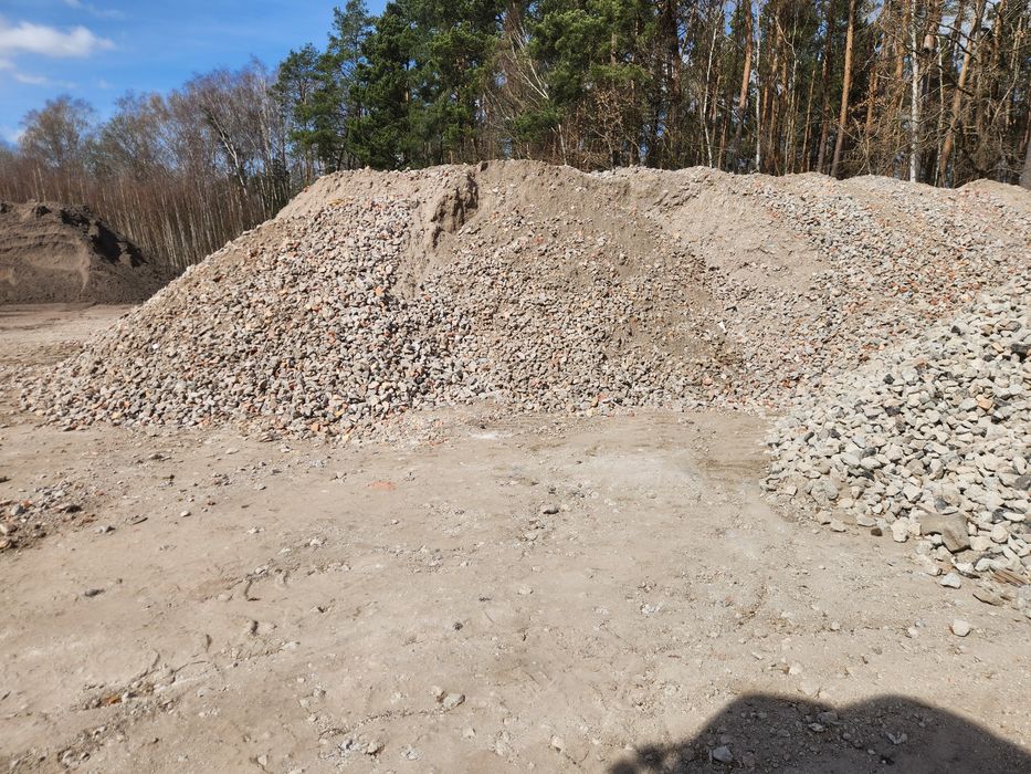 Transport, sprzedaż piasek, ziemia, gruz