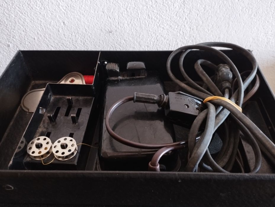 Máquina de costura elétrica SINGER