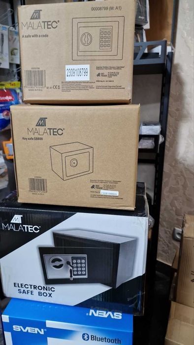 Компактный сейф с ключами Сейф для офиса Сейф для зброї Malatec S8800