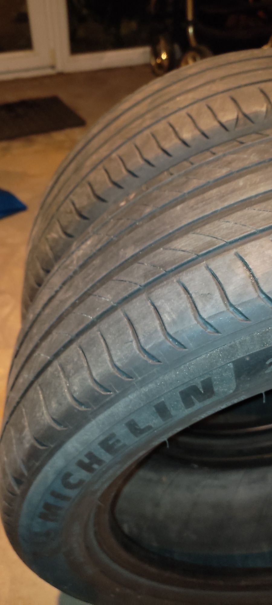 Резина Michelin 205 55 r17 2022 года