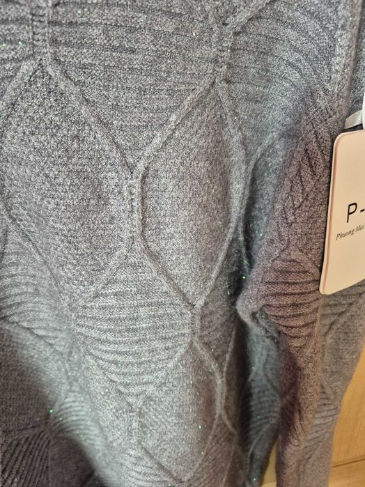 Sweterek damski z ozdobną nitką XXL