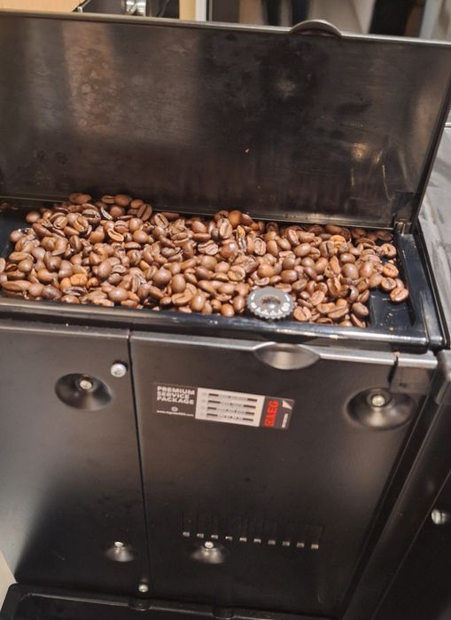 Ekspres do zabudowy AEG