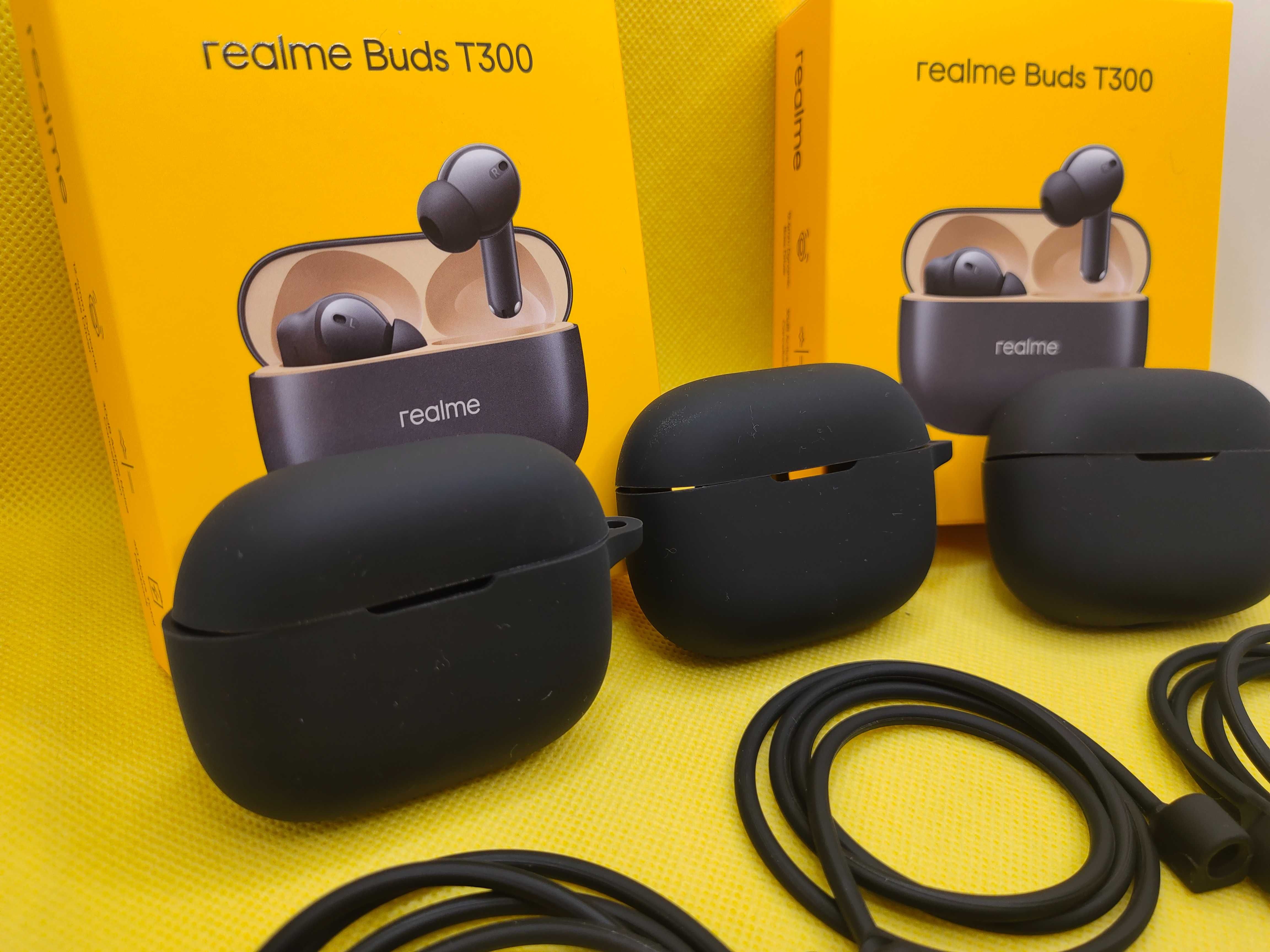 Чехол силиконовый на наушники Realme Buds T300 + шнурок + карабин!