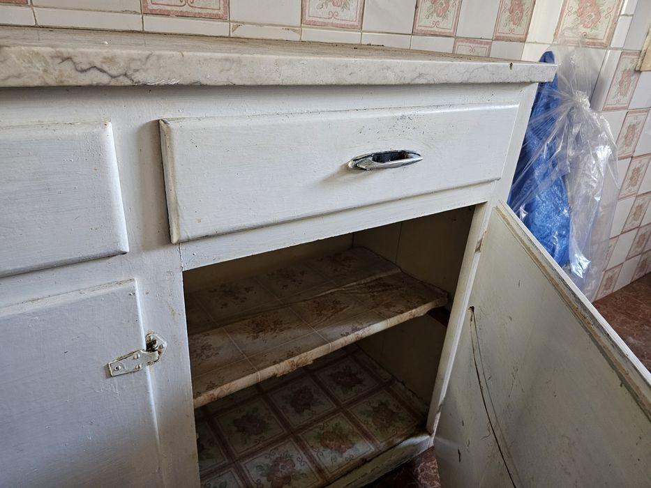 Vendo Pedra marmore antiga com movel