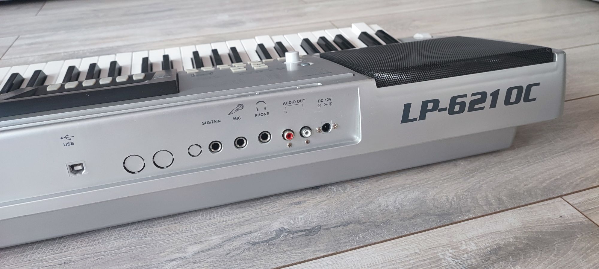 LP6210C keyboard pianino instrument klawiszowy