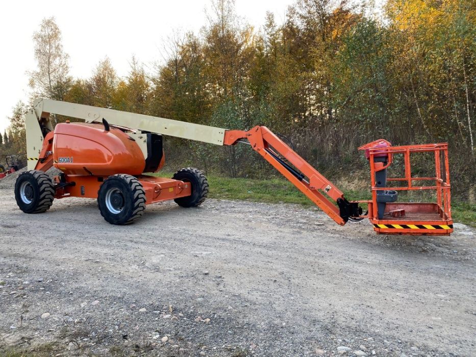 Wynajem podnośnika podest zwyżka 4x4 20 metrów HAULOTTE JLG GENIE