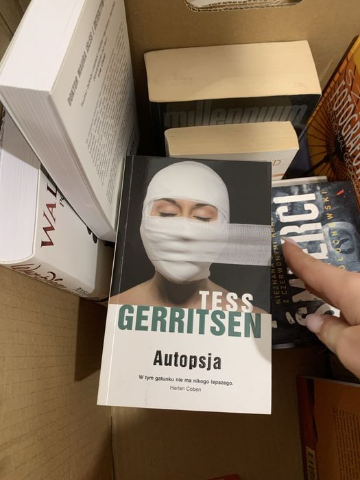 Karton Pudło książek 17 sztuk