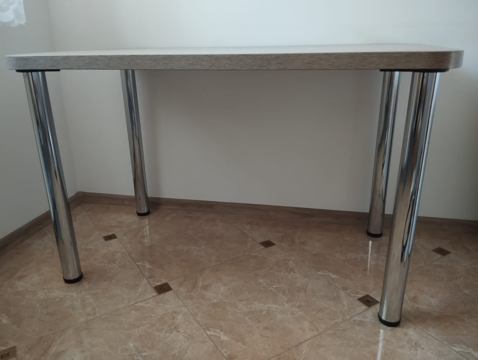 Stół do kuchni lub salonu