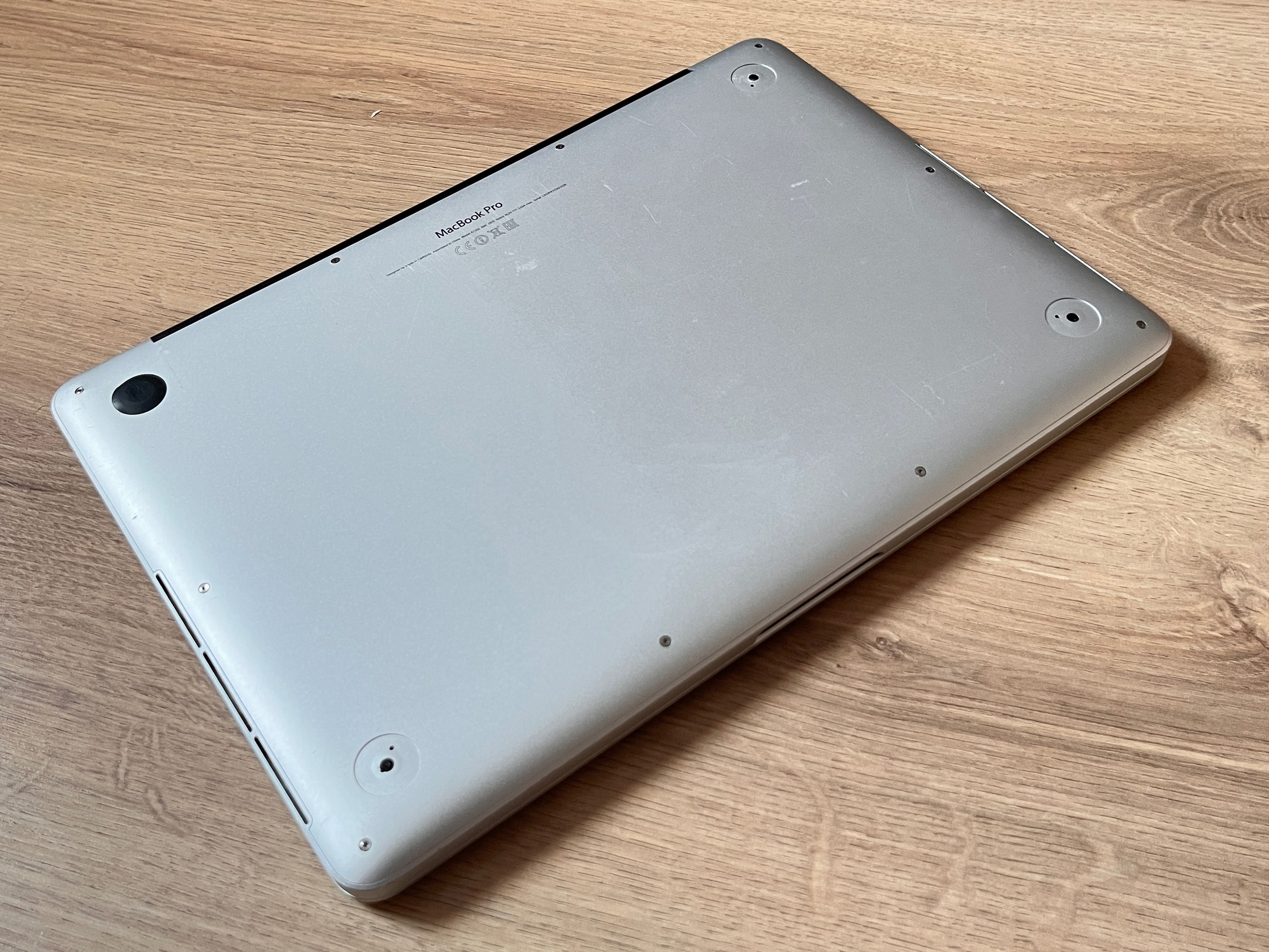  MacBook Pro 13” A1502 (2014) • i5 • 16GB • 250GB SSD