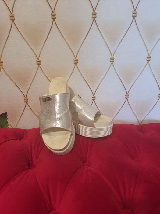 Шлепки   шкіра !