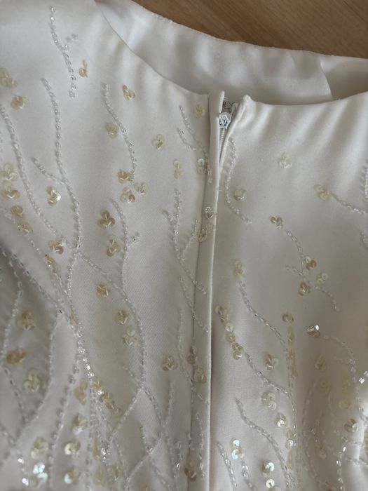 Kremowa sukienka ślubna