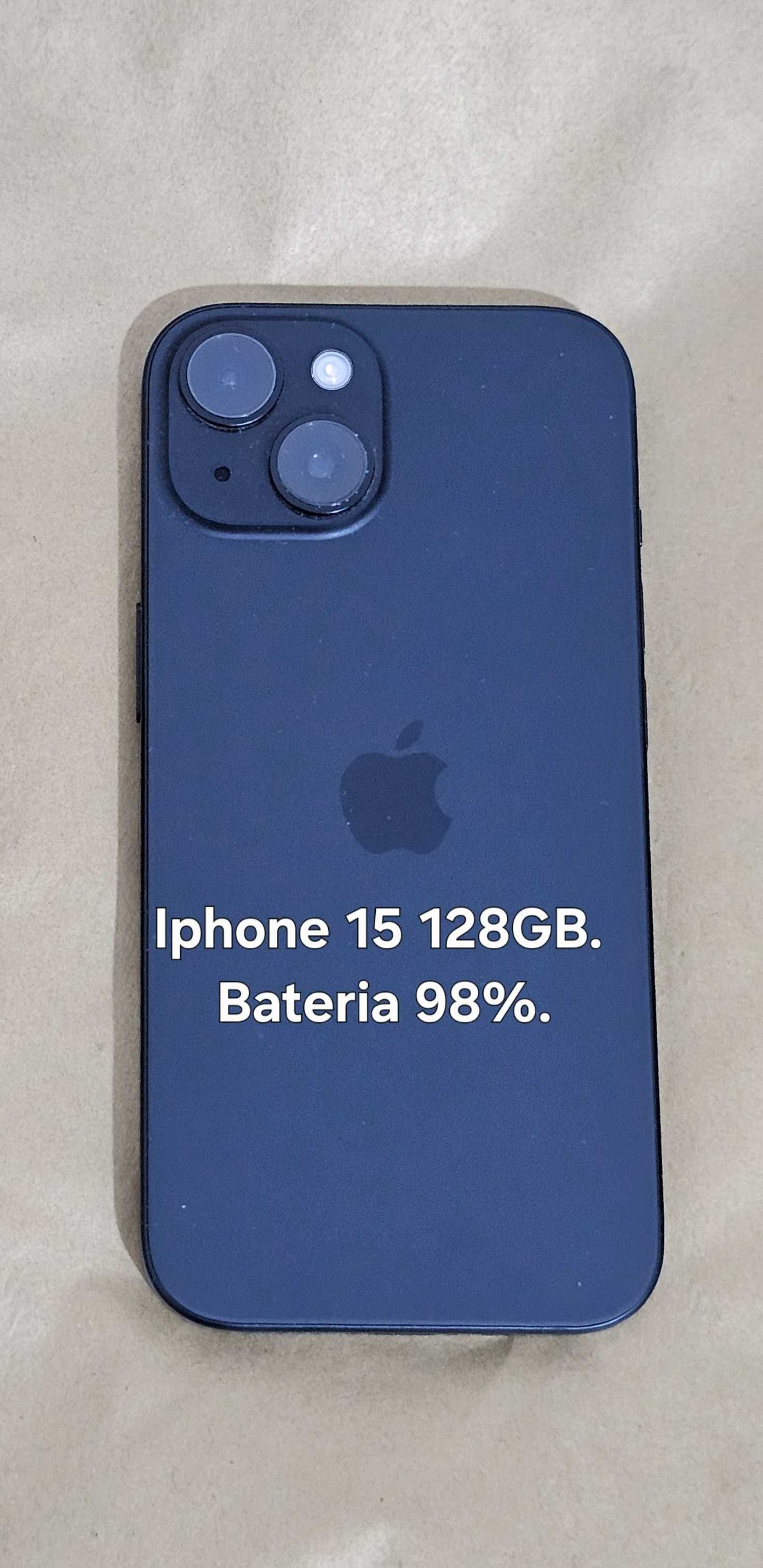 Iphone 15 com 128Gb. Bateria 98%. Estado excelente. Tudo de origem.