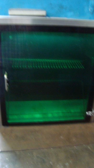 Esterilizador  e  Maquina    de  serrar   congelados   MEDOC