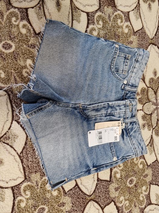 Джинсові шортики Mango  xs