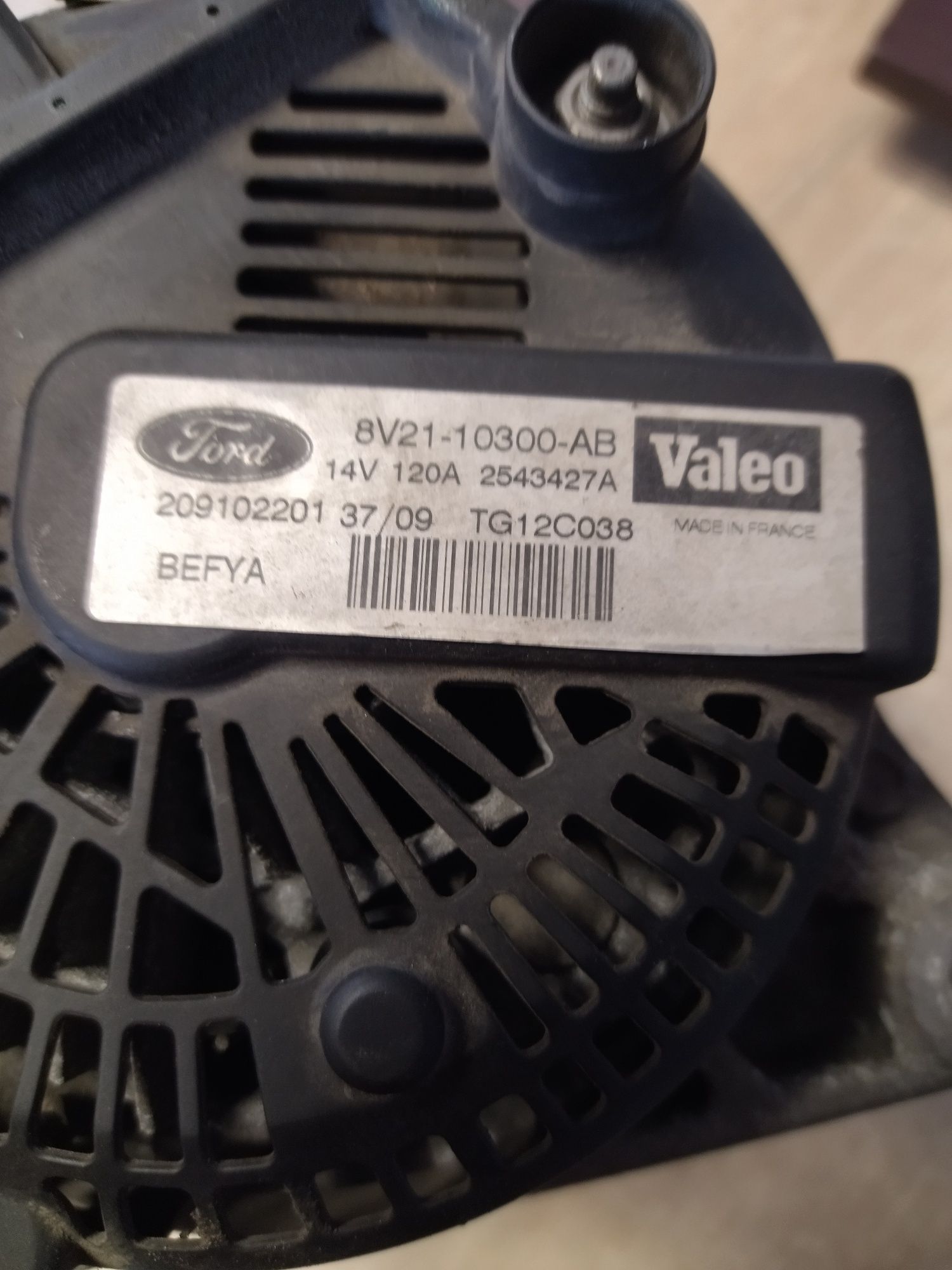 Ford Fiesta MK7 1,4TDCI Alternator