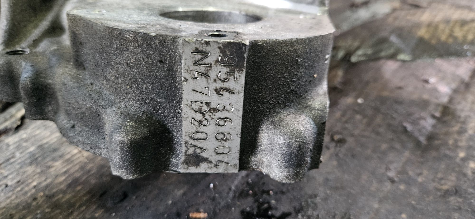 Bmw N47D20A Blok Wał Tłoki
