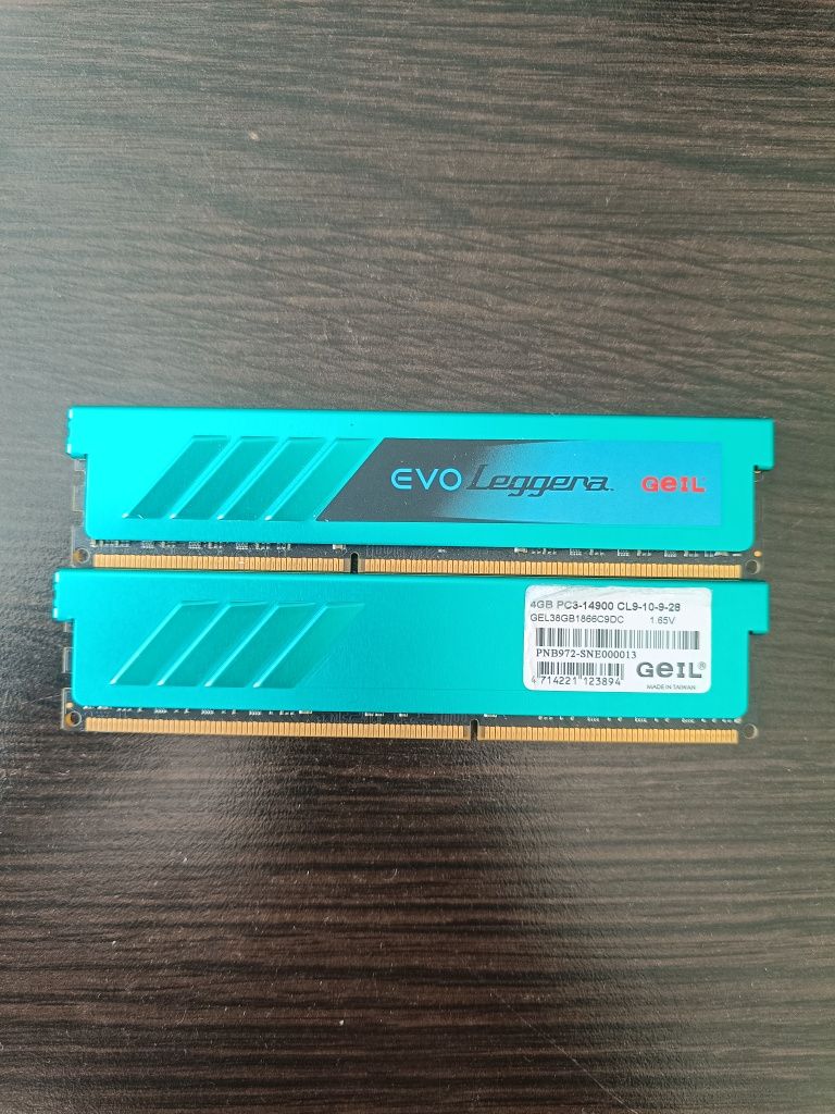 Pamięć RAM GEIL Evo Leggera (2 x 4GB) / DDR3 1866 MHz