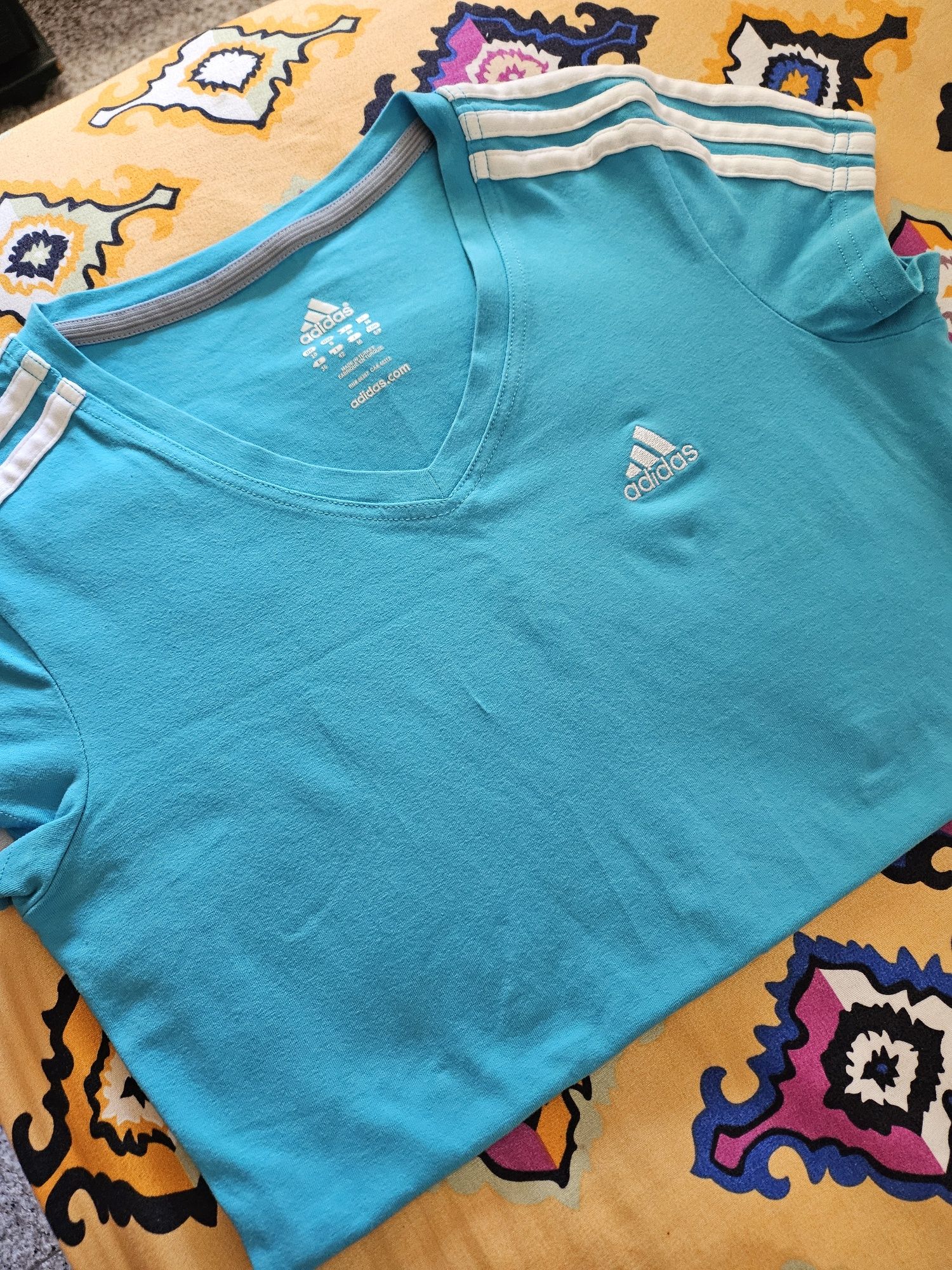 Camisola adidas original pouco usada
