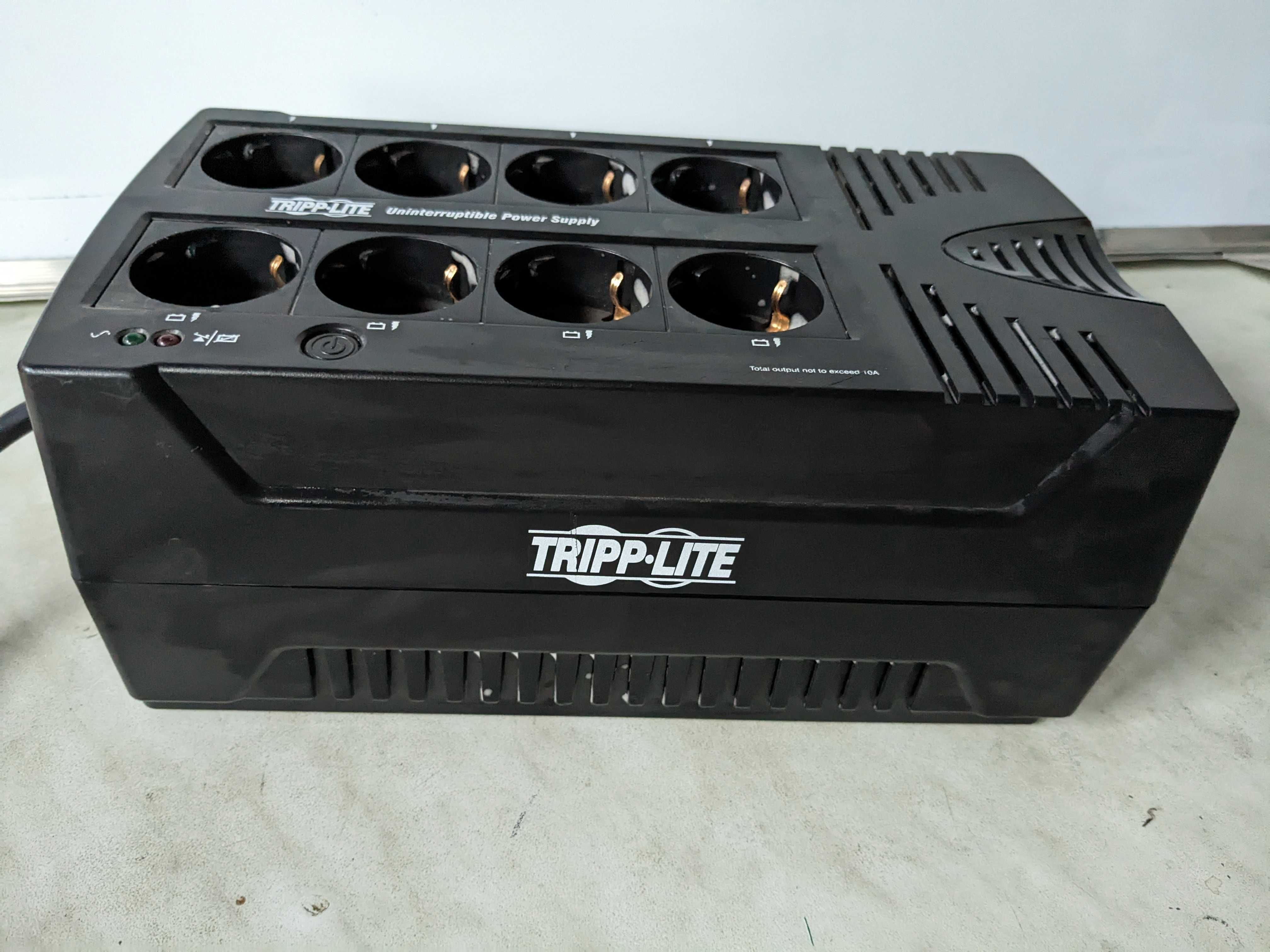 Лінійно-інтерактивне ДБЖ (ИБП) Tripp Lite AVR 750VA (AVRX750UD)