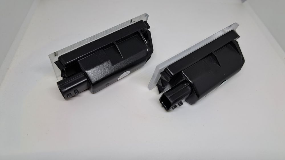 Світлодіодна підсвітка номерного знаку Renault