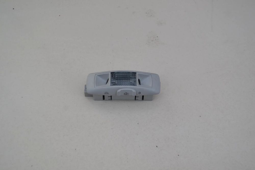 VW GOLF IV BORA PASSAT B5 FL LEON LAMPKA WNĘTRZA PODSUFITKI CZUJNIK ALARMU 3B0951172F