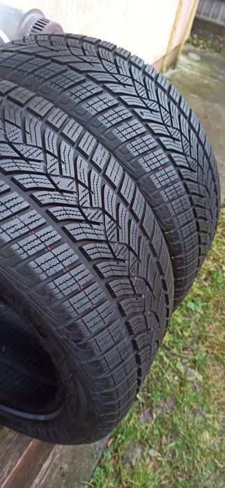 Шини зимові 245 45 R17 Good Year пара