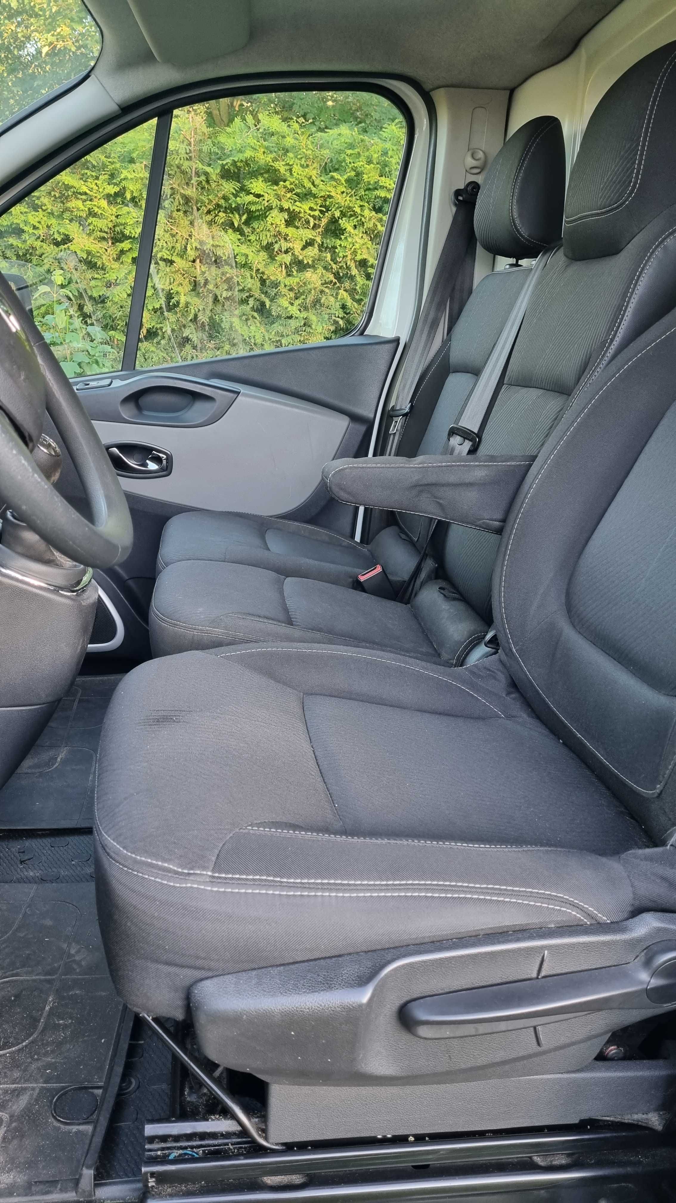 Renault  Trafic Max